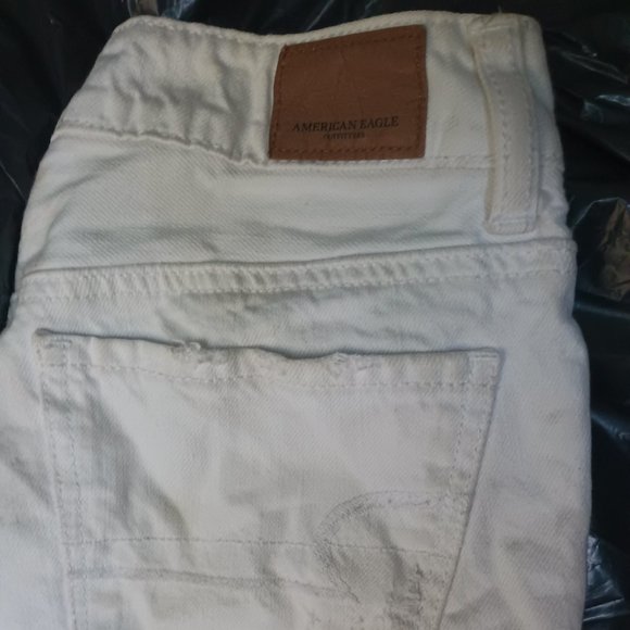 american eagle white ripped distressed  jeans - Picture 2 of 3